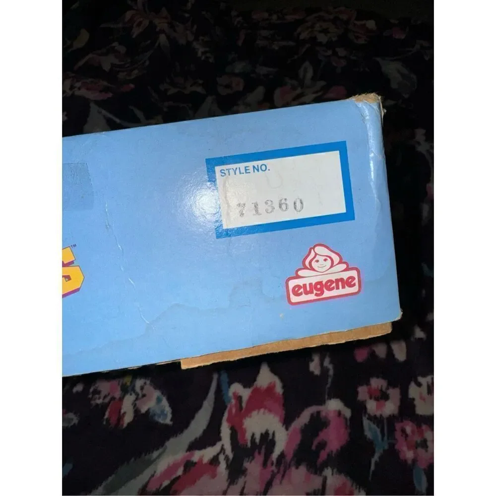 Vintage 80’s cheerleader doll in box